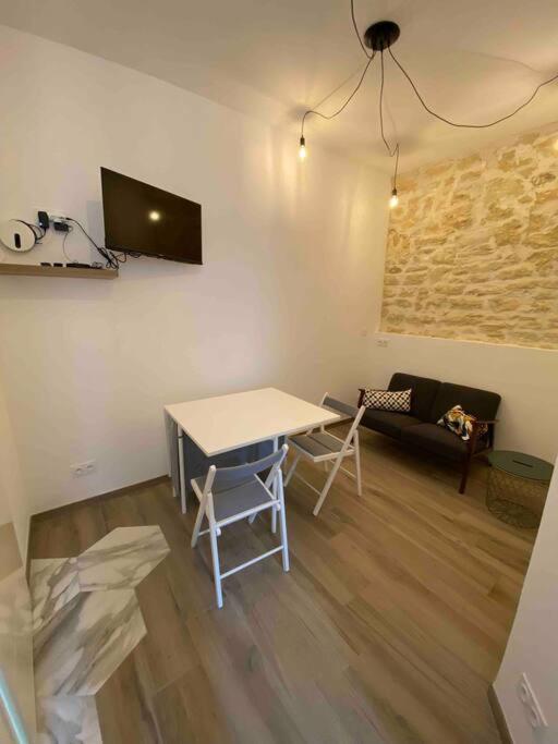 Appartement Secteur Gare Et Place De La Comedie, Wifi & Climatisation Montpellier Exterior foto